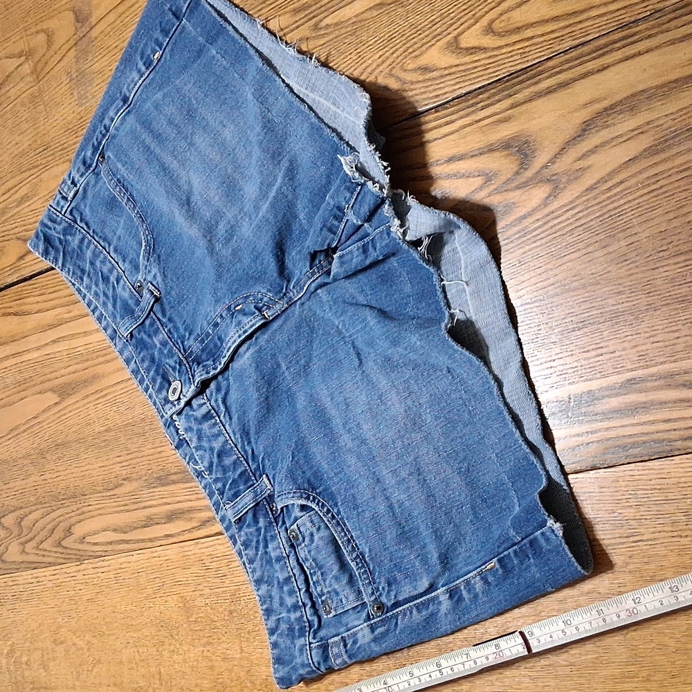 AMERICAN EAGLE JEANS SHORTS WOMENS 14 BLUE LIVE YOUR LIFE Preowned Denim Used